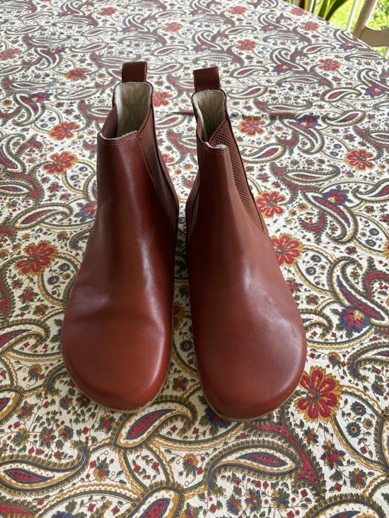 Aintap Shoes - Aintap Feel Barefoot Chelsea Boots NWOT